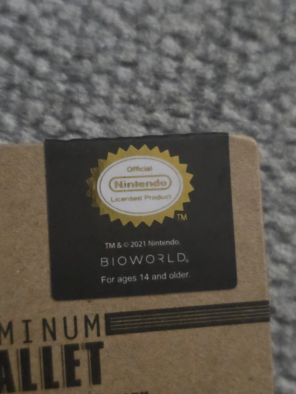 NWT Nintendo Super Mario Slim Aluminum Card Wallet RFID Blocking Bioworld Red